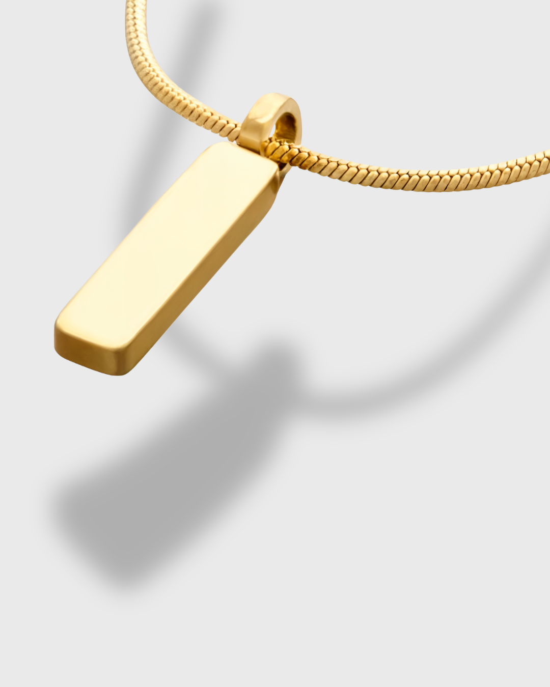 AVORA – SQUARE CHAIN PENDANT
