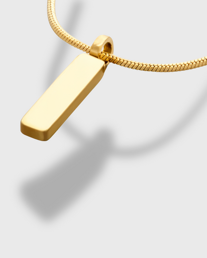 AVORA – SQUARE CHAIN PENDANT