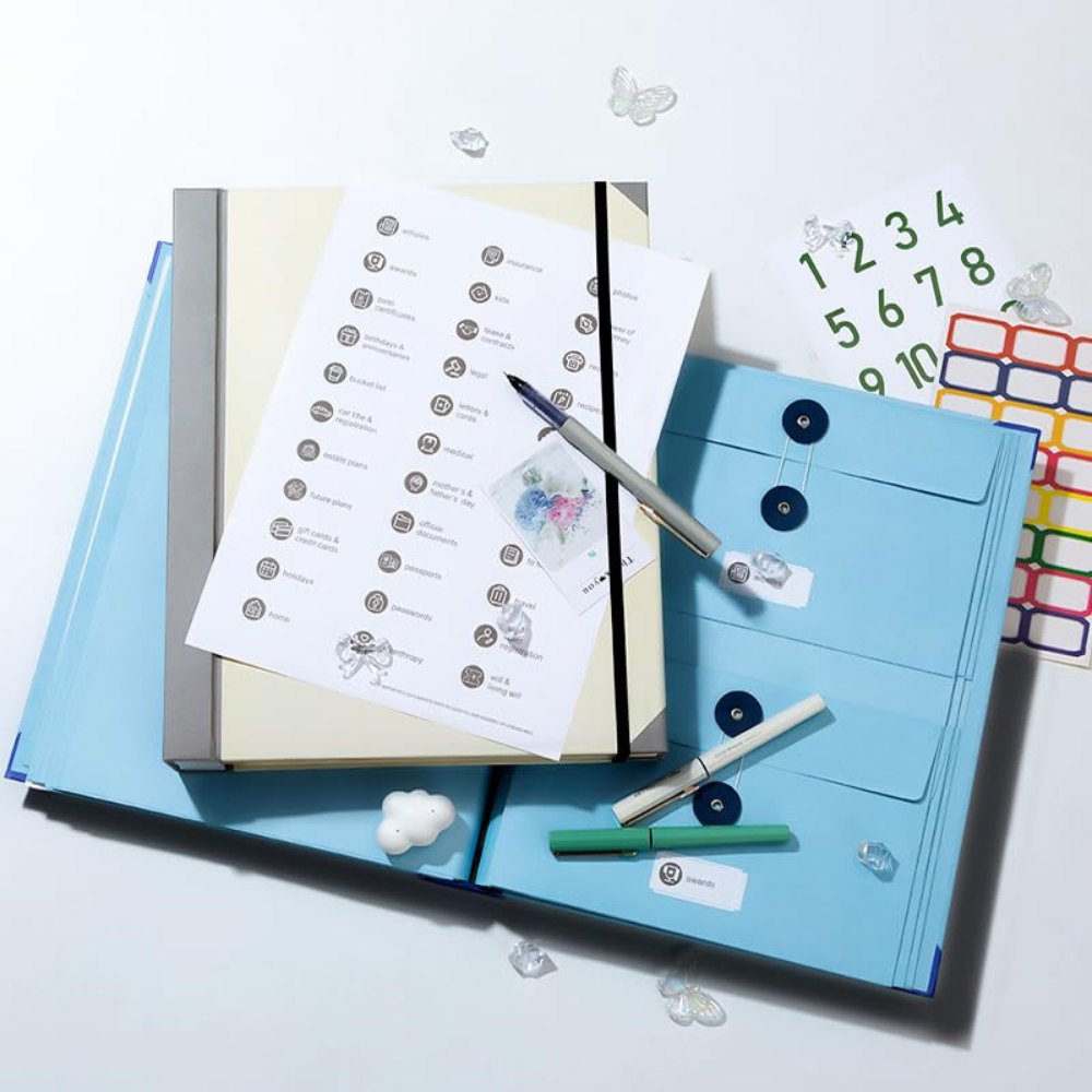 Avora™ | The Life Book Document Organizer