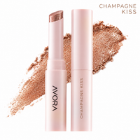 CHAMPAGNE KISS