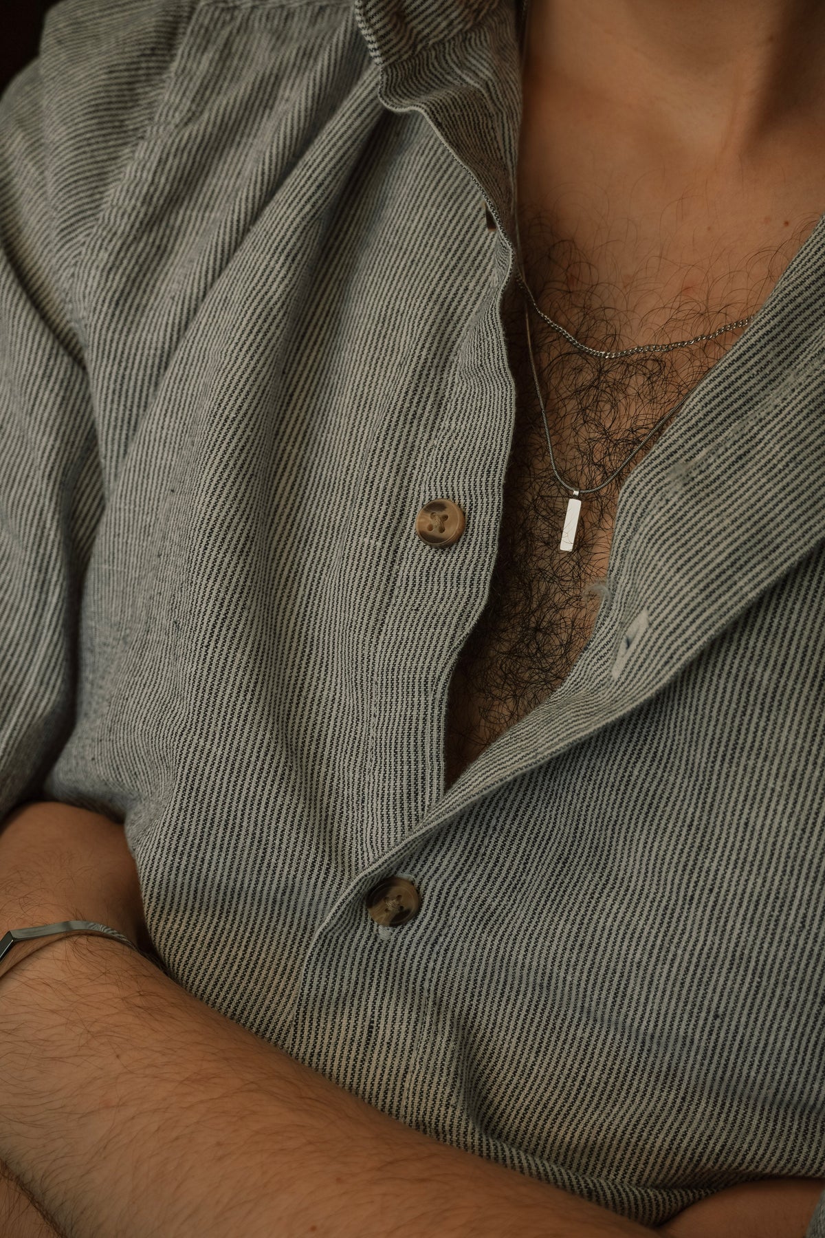 AVORA – SQUARE CHAIN PENDANT