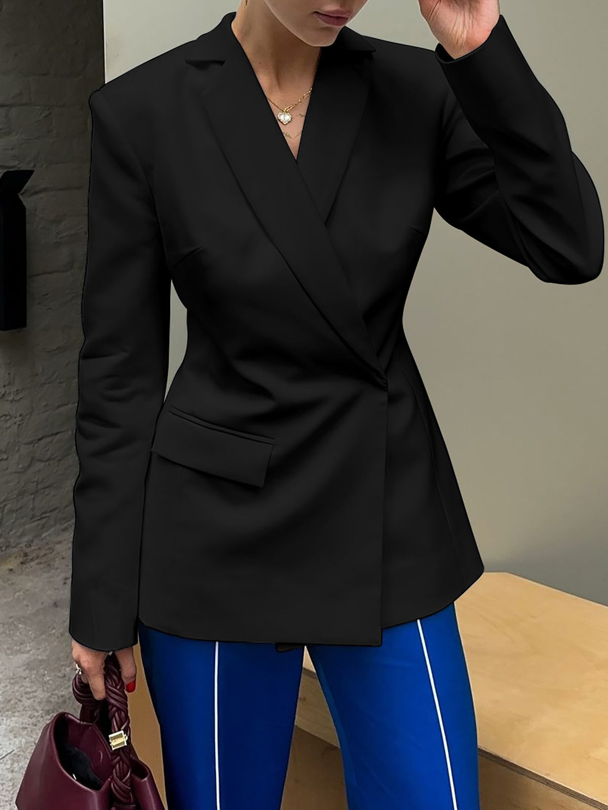 Avora Diomante Backless Blazer