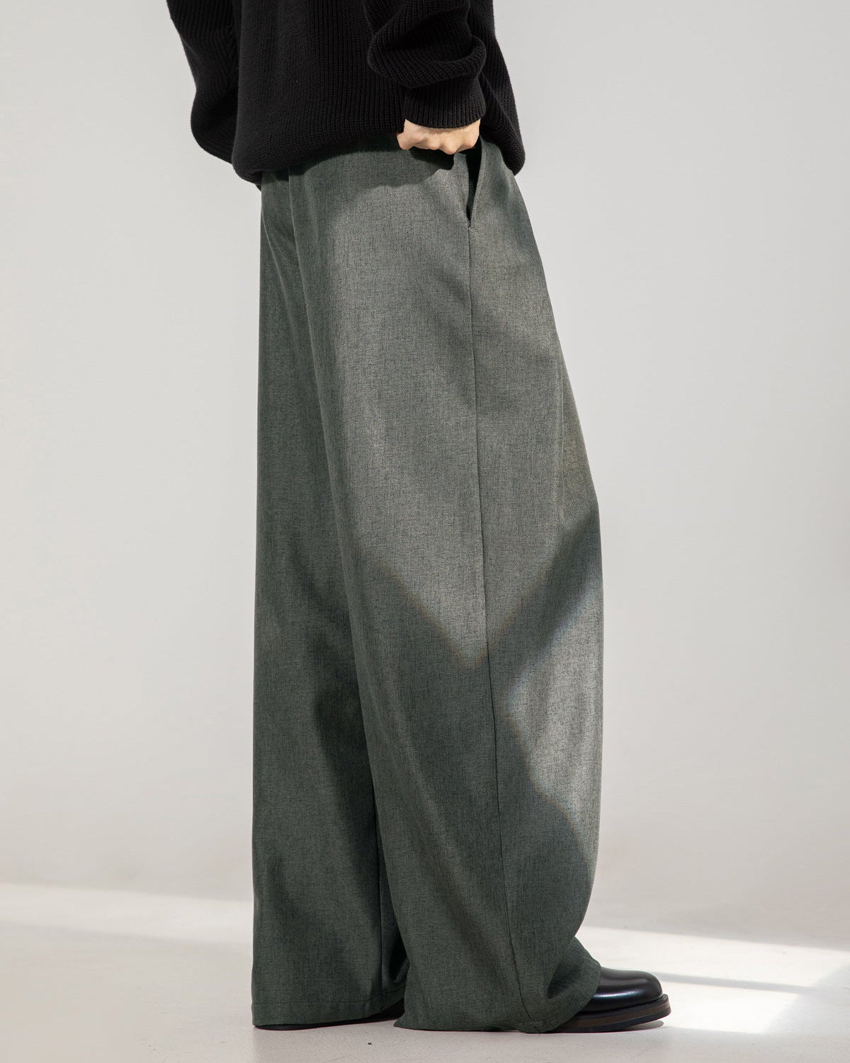 Wide-Leg Pleated Trousers